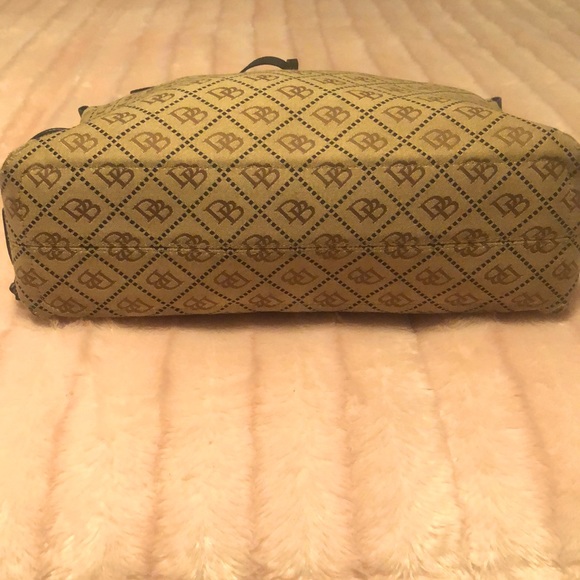 Dooney & Bourke Shoulder Bag - Picture 5 of 9